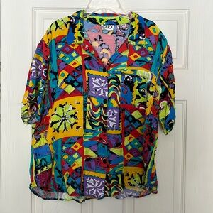 CLIO retro button up. Perfect condition. 100% Rayon. Women’s Large.
